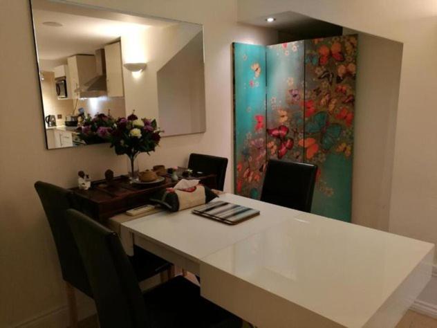 Lovet Homestay Londra Exterior foto
