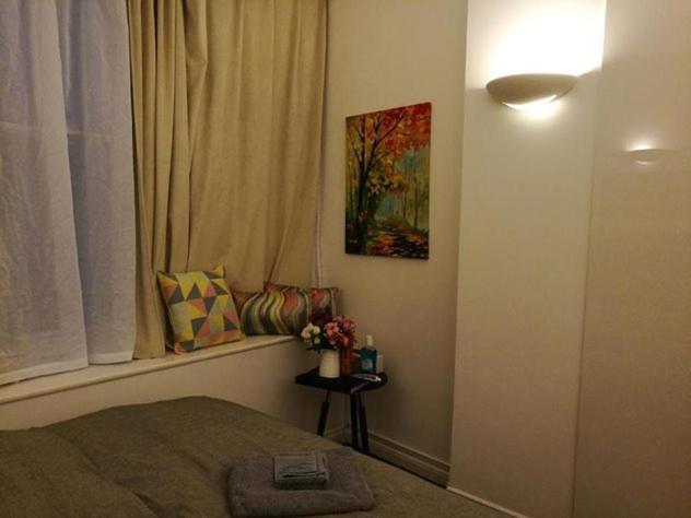 Lovet Homestay Londra Exterior foto